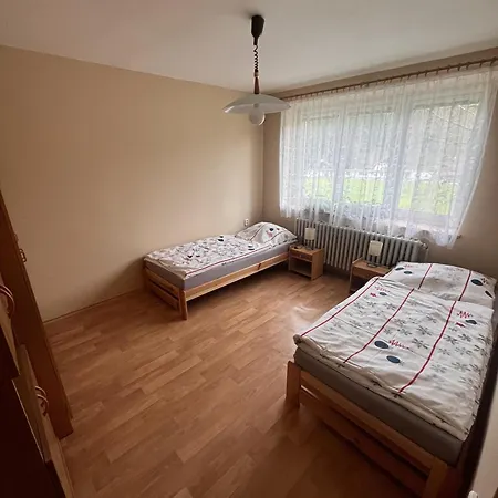 Villa Rekreacni Dum Pod Brizou *